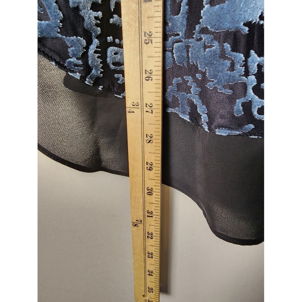Simply Vera Vera Wang Velvet Burnout Sheer Trim Dark‎ Floral Top Sz 0X - Picture 5 of 8